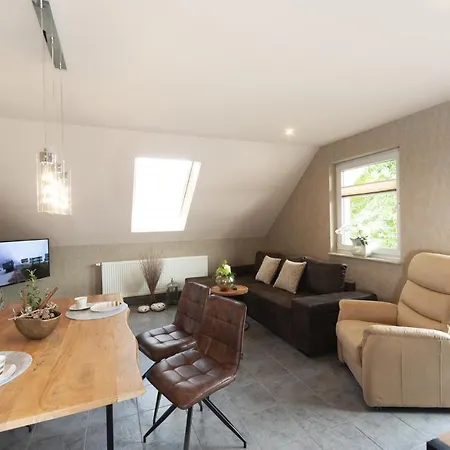 Apartment Lifestyle *
