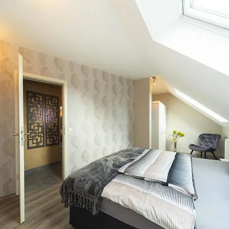 Apartment Lifestyle *